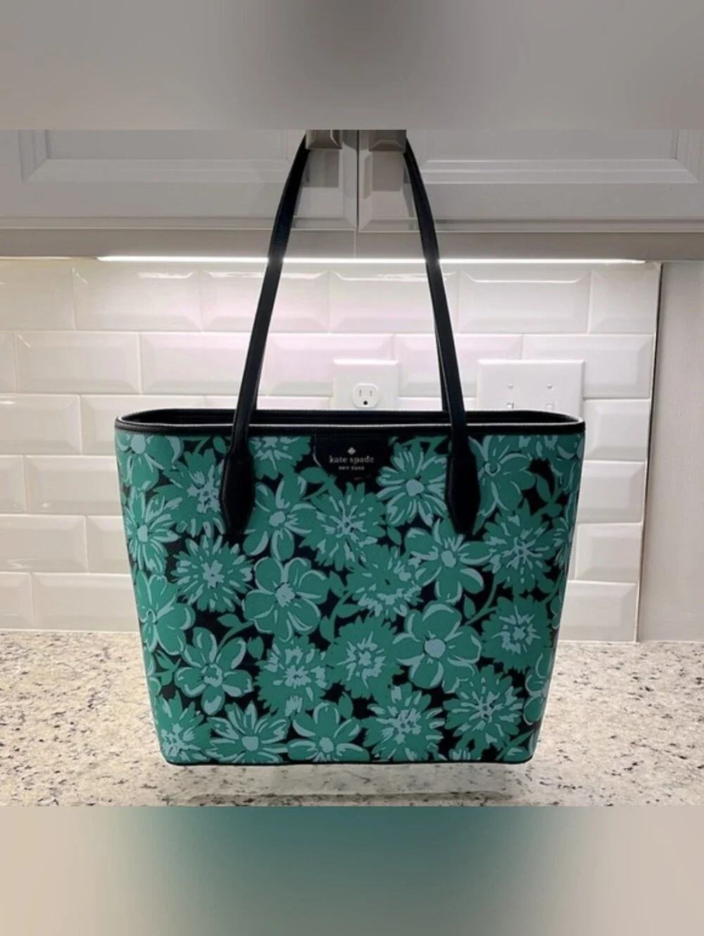 Kate Spade New York Tri Color Floral Tote – Limited Edition (style K7391)
